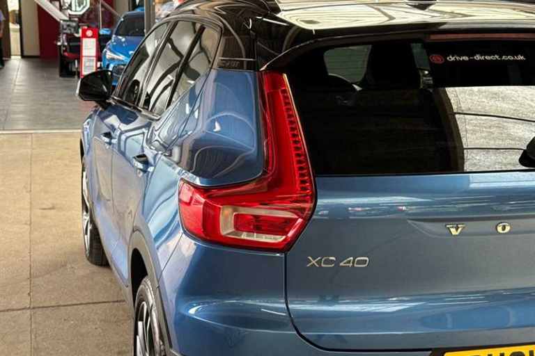2021 Volvo XC40 1.5 T5 Recharge PHEV R DESIGN Pro 5dr Auto ESTATE PETROL/ELECTRIC Automatic