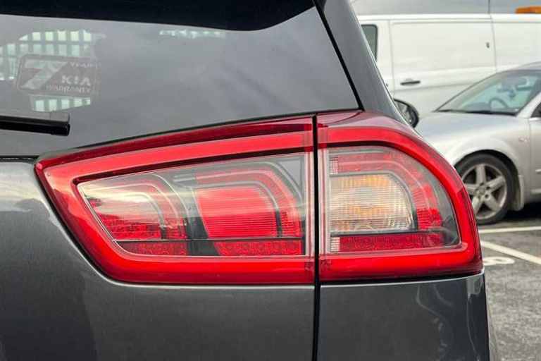 2017 Kia Niro 1.6 GDi Hybrid 3 5dr DCT ESTATE PETROL/ELECTRIC Automatic