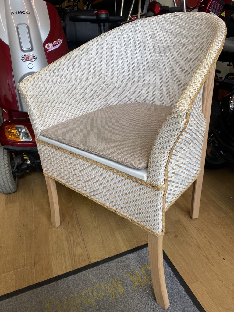 Commode Chair Whicker 