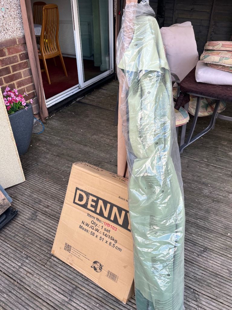 DENNY Garden Awning - New in Box, Green