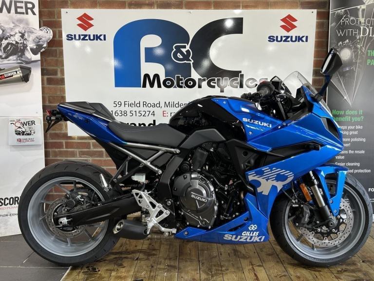 Suzuki GSX-8R Gilles Upgrades and Gel Seat