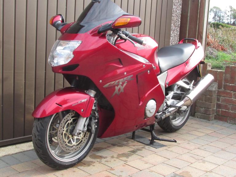 Honda CBR1100XX Super Blackbird EFI