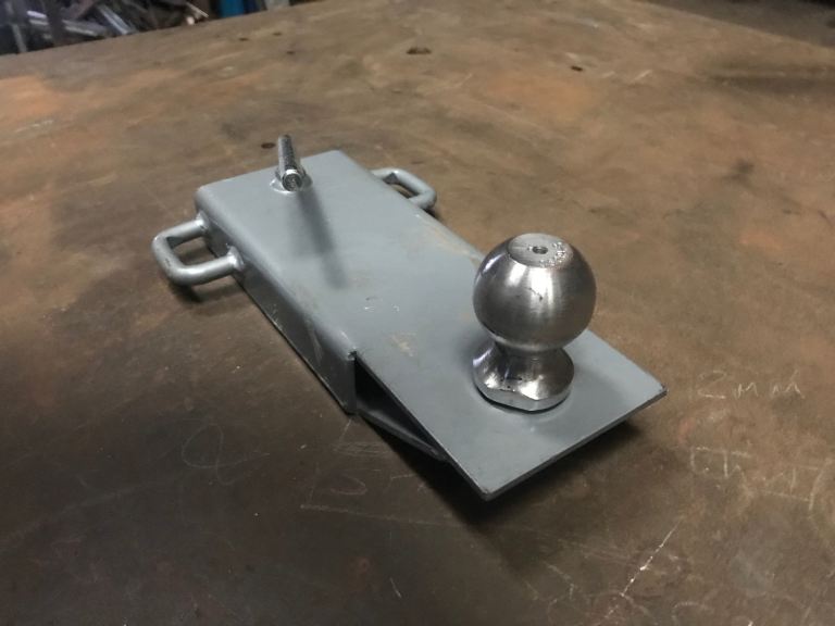 BALL HITH FOR FORK LIFT. 50mm