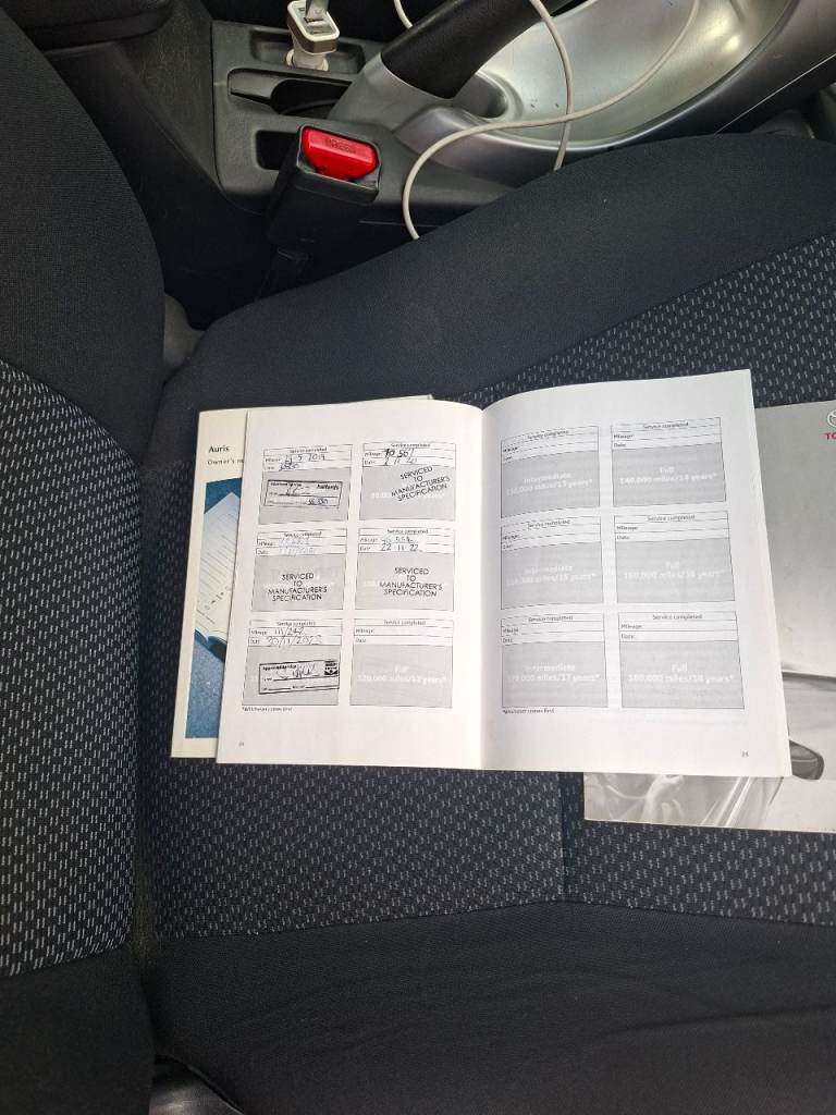 Toyota, AURIS, Hatchback, 2011, Manual, 1364 (cc), 5 doors