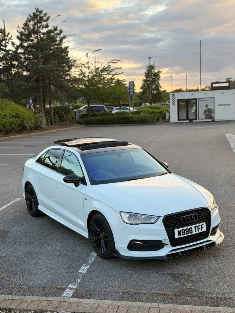 Audi A3 PAN ROOF| AUDI SERVICE| HPI CLEAR|