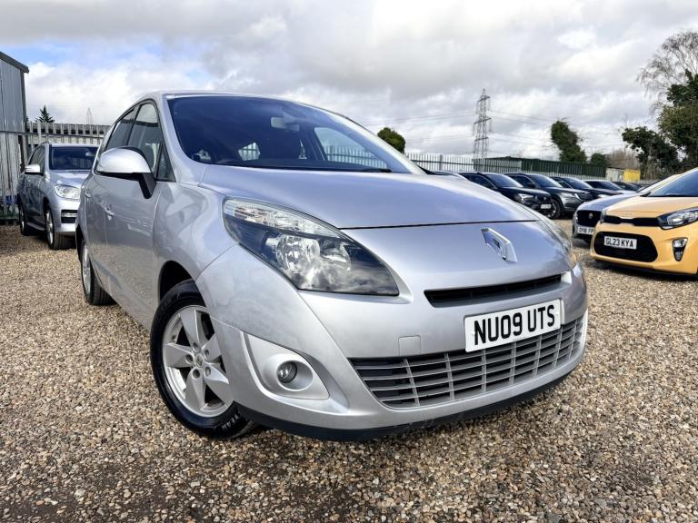 RENAULT GRAND SCENIC 1.5 dCi Dynamique 2009