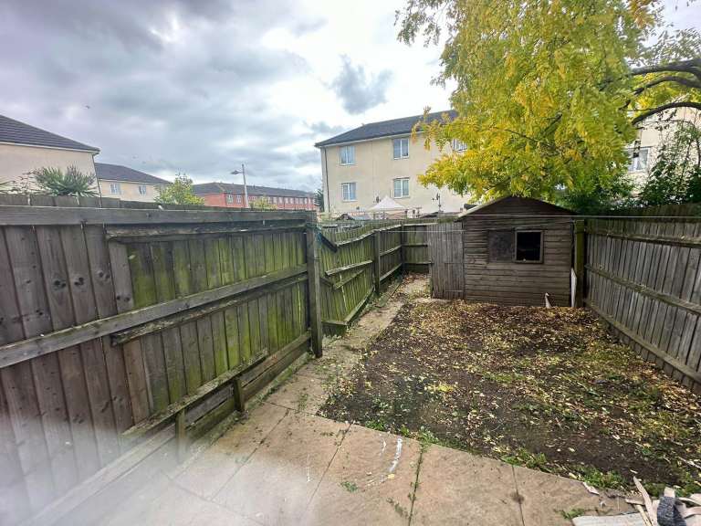 4 Bed 3 Bathroom Terraced House to Rent in Barking, Ilford - IG1 2LB