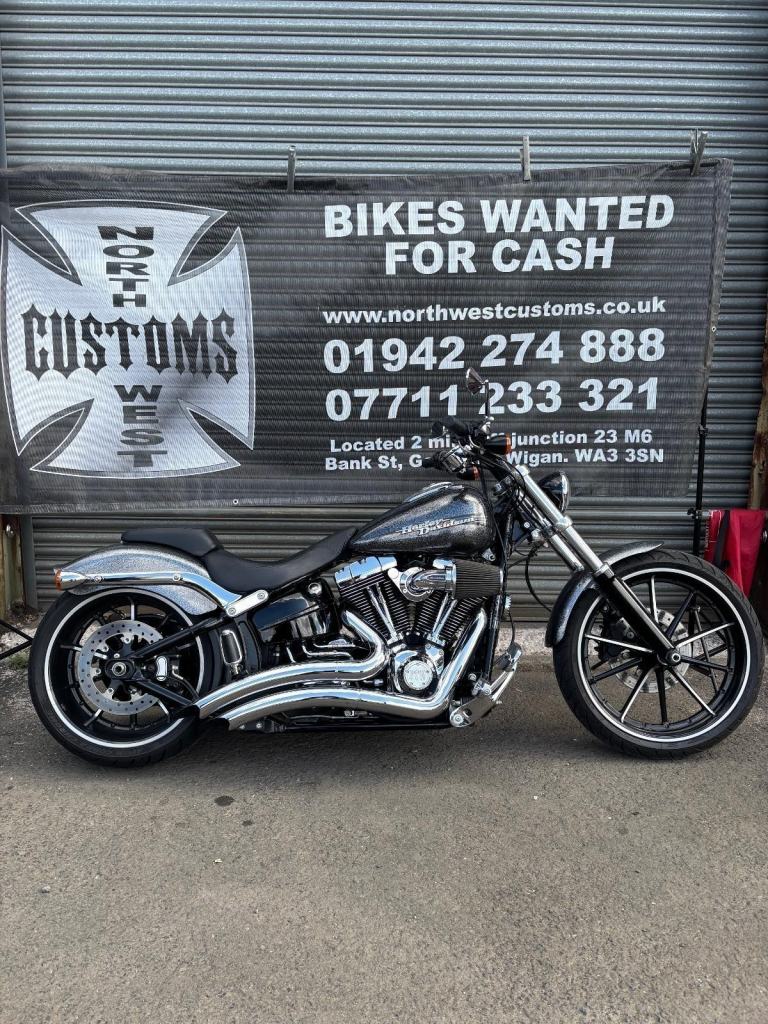 Harley-Davidson FXSB 103 BREAKOUT 1690 14
