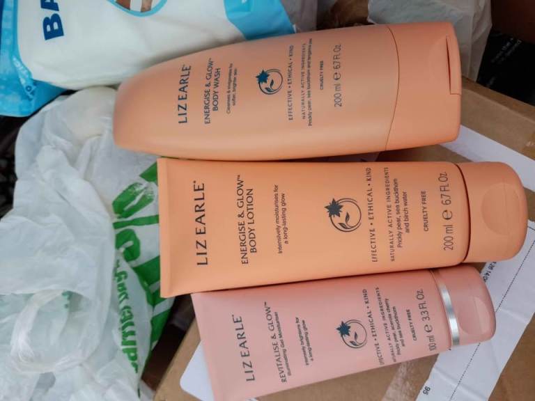 image for Liz Earl body wash, lotion and moisturiser
