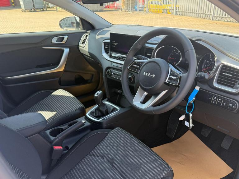 2025 Kia Ceed 1.5T GDi ISG 138 2 5dr ESTATE PETROL Manual