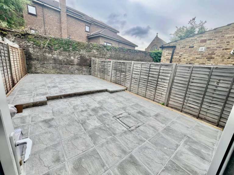 Room For Rent In A 5-Bedroom Flat Share In Tooting 🔥 🔥