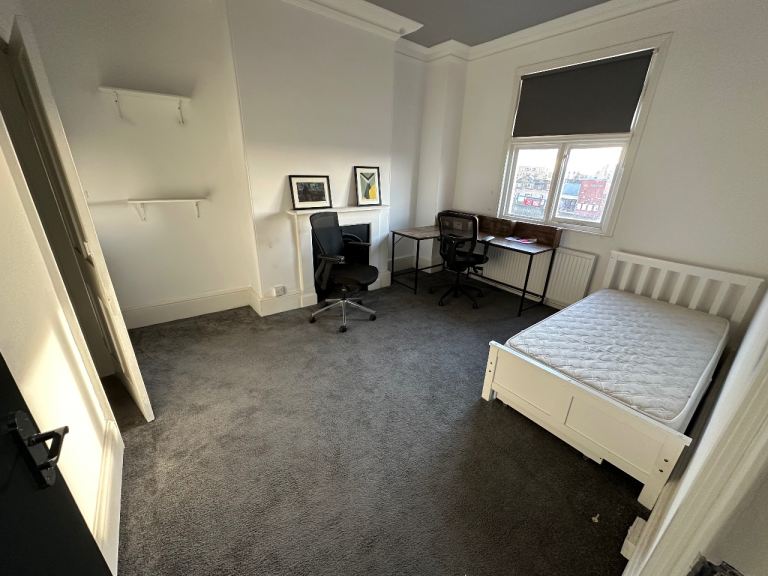Multiple rooms Available for Rent in Hendon
