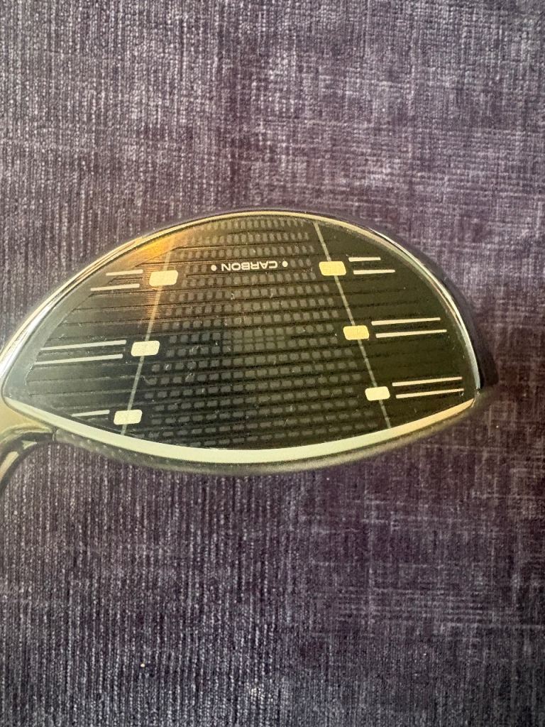 Taylormade Qi35 driver - immaculate condition