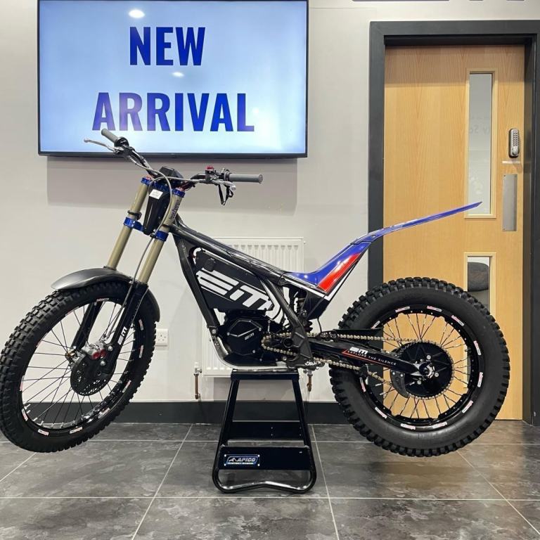 2024 EM EPURE RACE ELECTRIC MOTION TRIALS BIKE **EXCELLENT CONDITION**