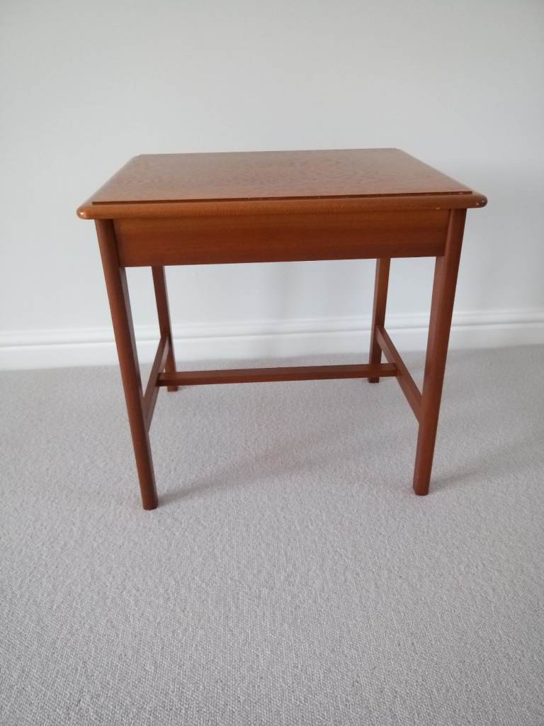 COFFEE/SIDE/LAMP TABLE