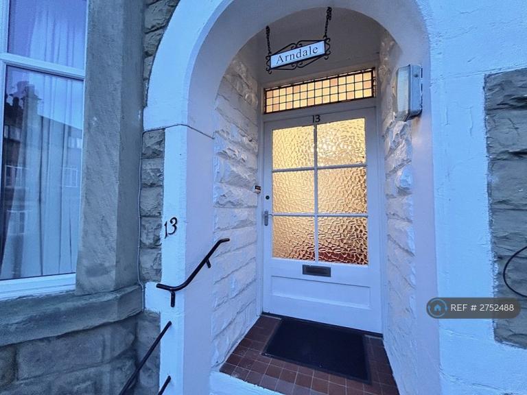 1 bedroom flat in St Marys Avenue, Harrogate, HG2 (1 bed) (#2752488)
