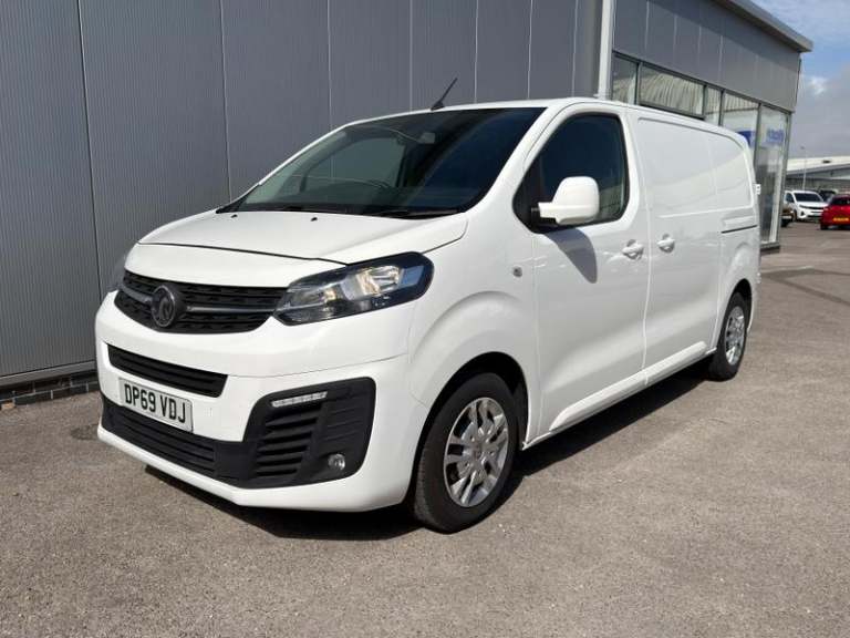 2019 Vauxhall Vivaro 2700 1.5d 100PS Sportive H1 Van PANEL VAN DIESEL Manual