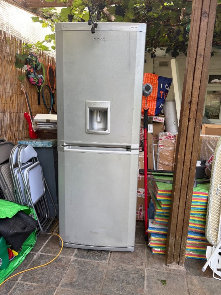 Large Beko Fridge Freezer frost free with water dispenser 