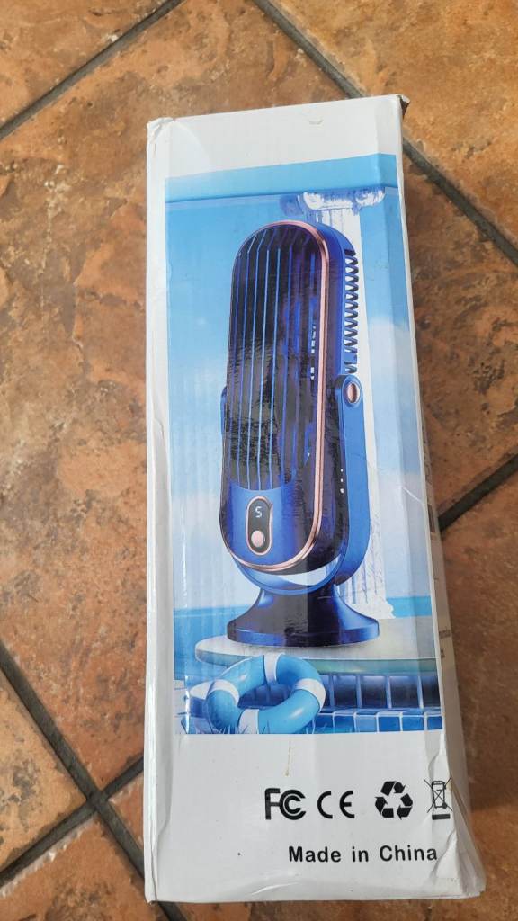 Desk fan £12
