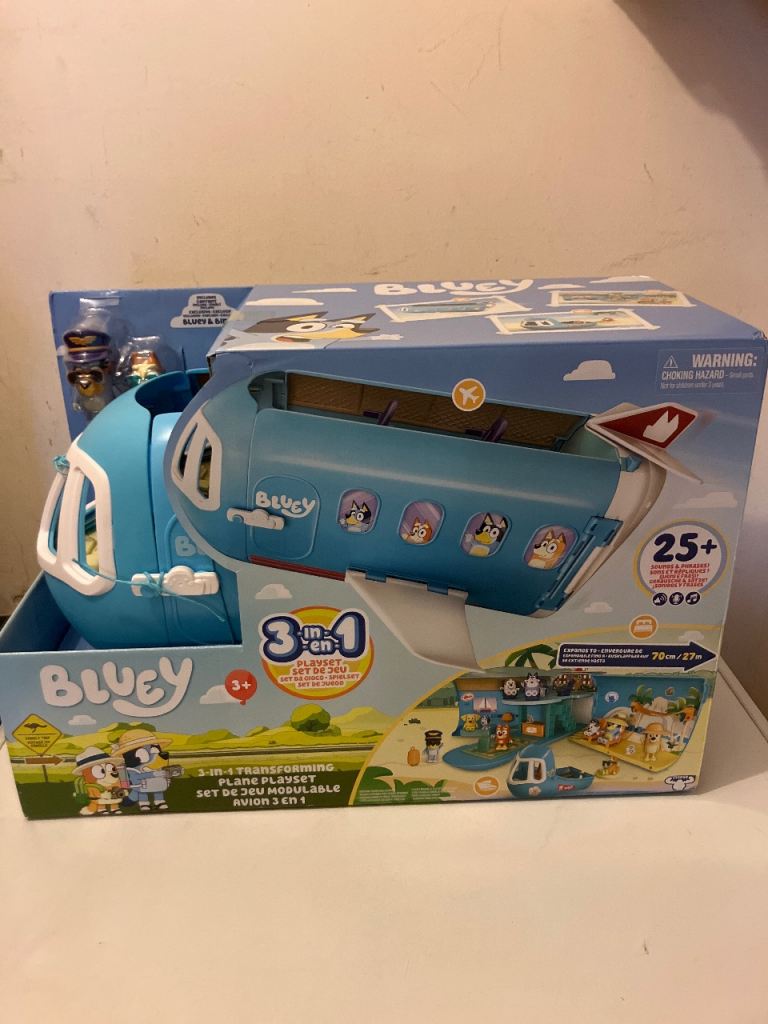 Bluey transforming plane Playset brand new 