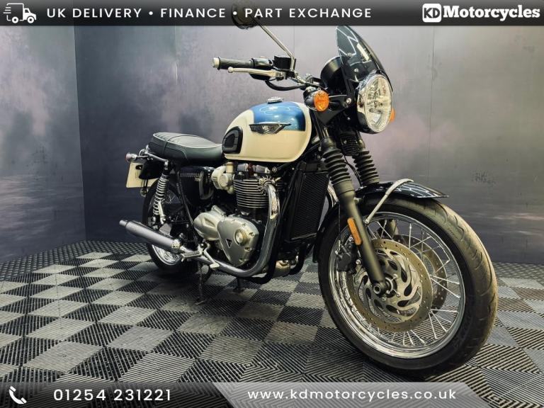 TRIUMPH BONNEVILLE T120 2020,