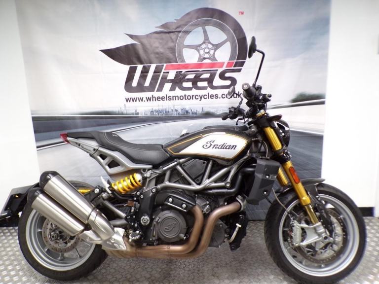 2023 INDIAN FTR 1200 R CARBON WITH FULL SERVICE HISTORY