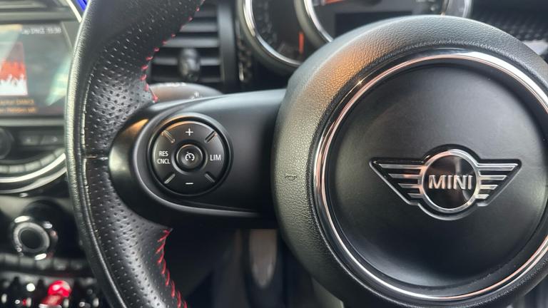 2019 MINI Hatch 2.0 Cooper S Sport II 3dr Petrol Hatchback Hatchback Petrol Manual