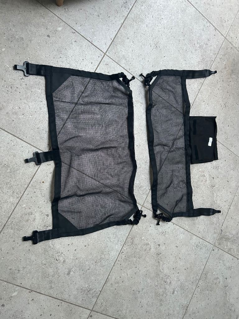 Mini Countryman dividing Net never used 