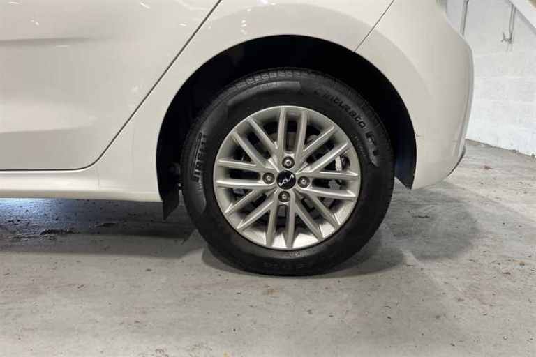 2022 Kia Rio 1.0 T-GDi 2 Hatchback 5dr Petrol DCT Euro 6 (s/s) (99 bhp) Hatchback Petrol Automatic