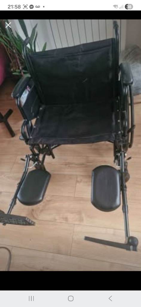 Wide wheelchair