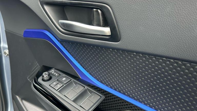 2020 Toyota C-HR 2.0 Hybrid Dynamic 5dr CVT HATCHBACK PETROL/ELECTRIC Automatic