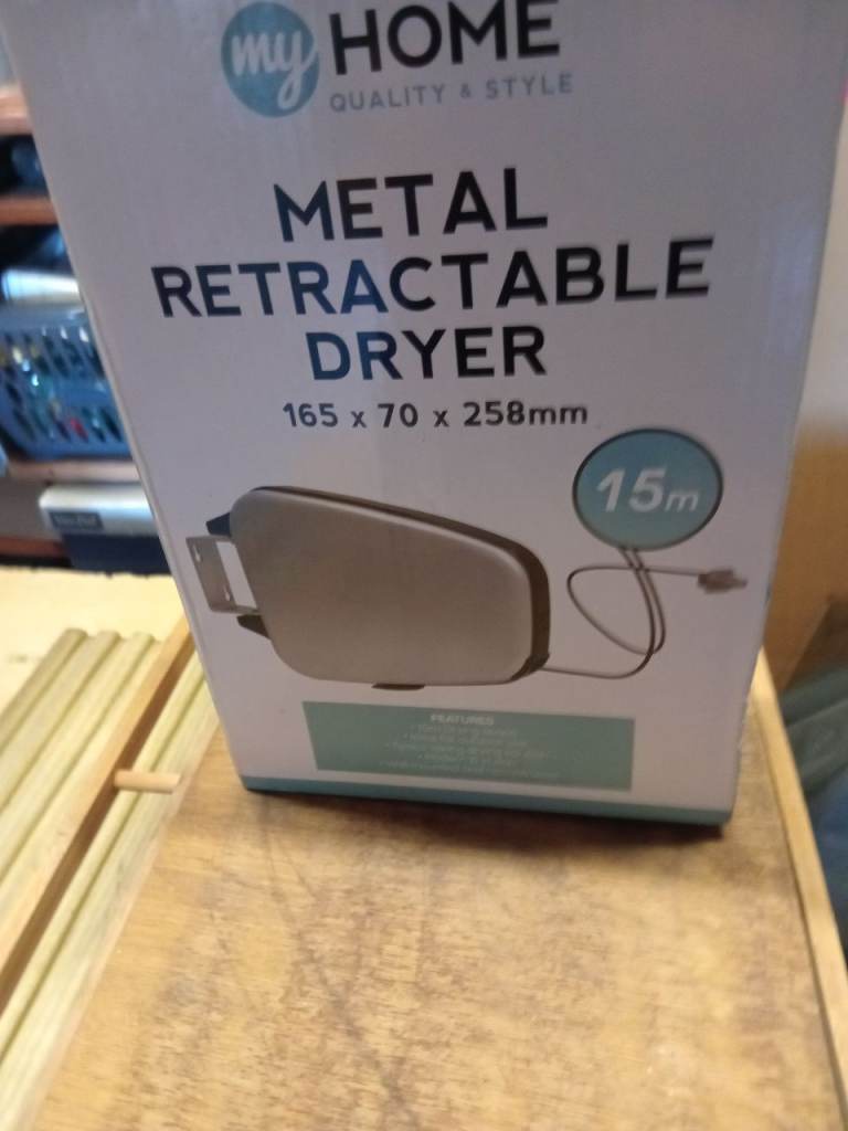 Retractable dryer. 