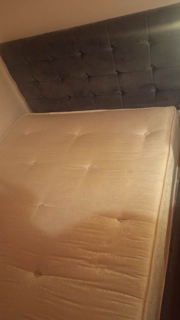 Double bed only 1 year old hardly used