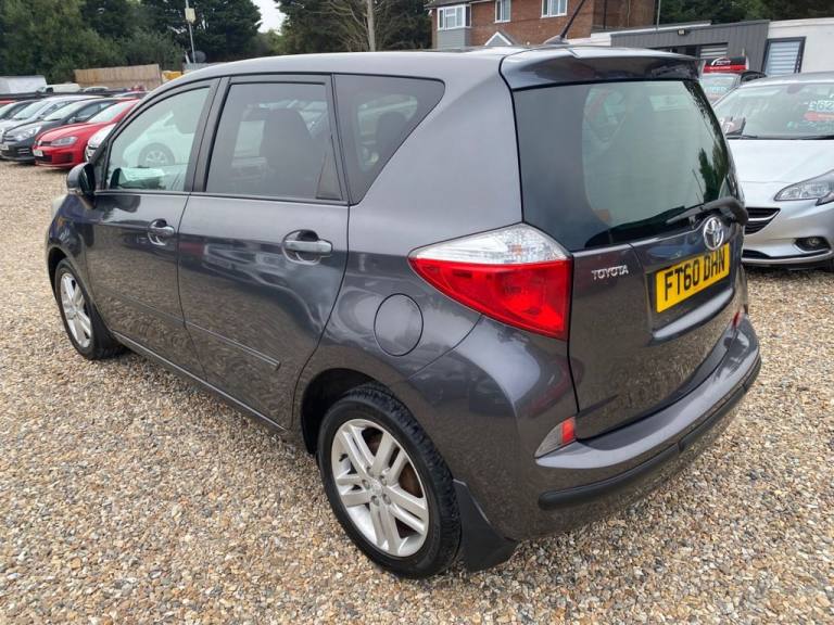 2011 Toyota Verso 1.3l 5d  98 BHP MPV Petrol Manual
