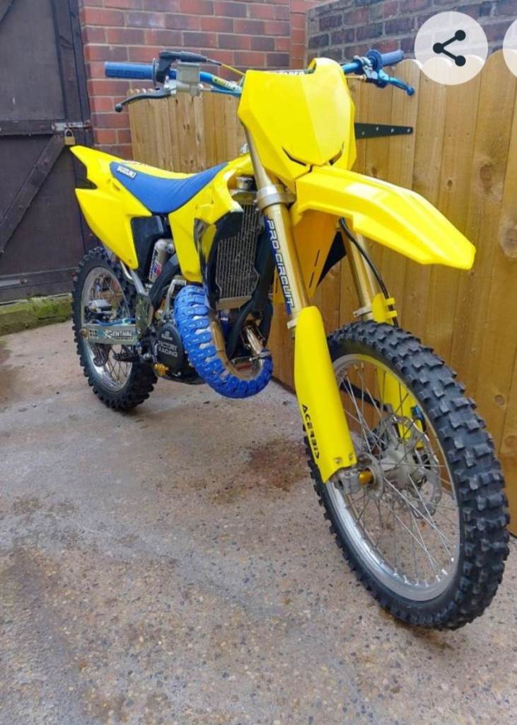 Suzuki RM 125