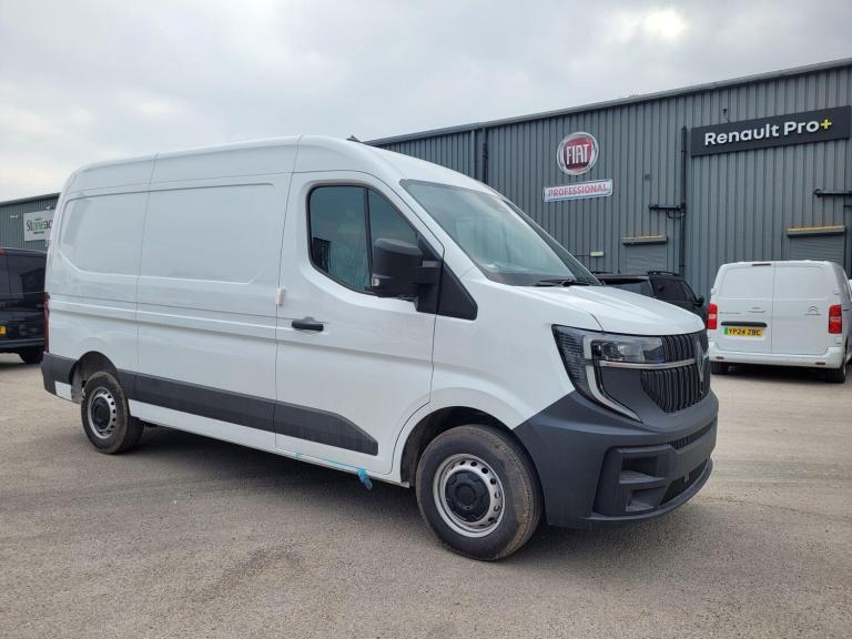 2025 Renault Master MM35 Blue dCi 130 Advance Medium Roof Van PANEL VAN DIESEL Manual