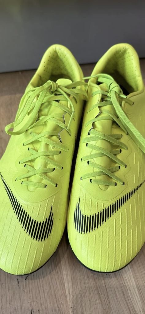 Nike mercurial Vapor 12 fro fg size 8 football boots 