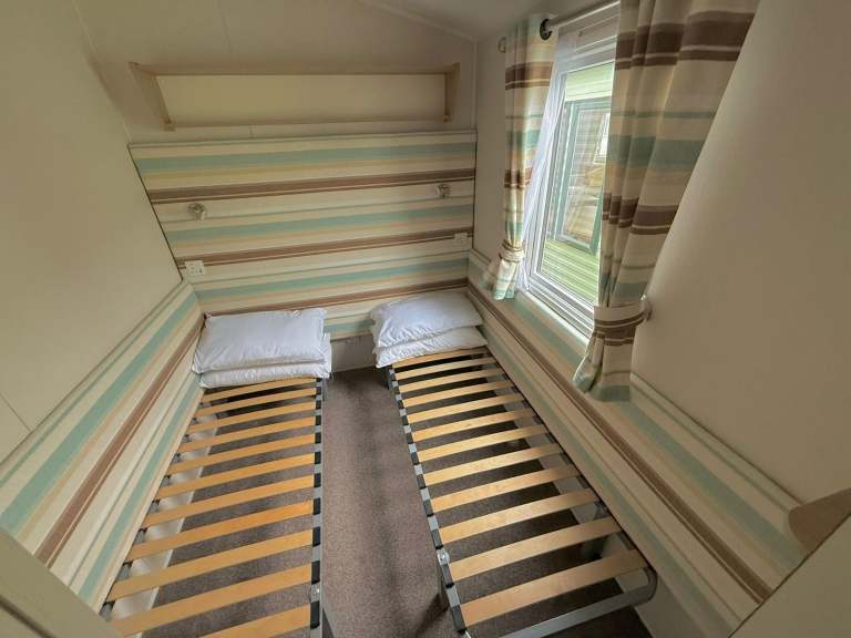  Static caravan double glazed & central heated 3 bed Willerby Seasons