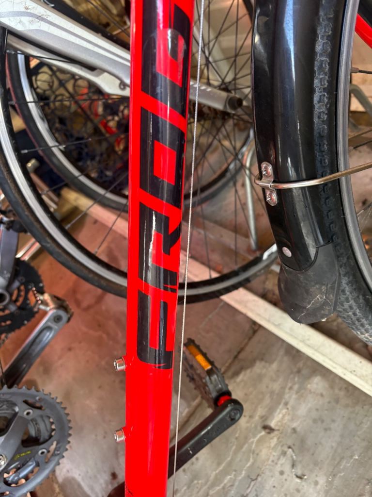 Red children mountain frog bike