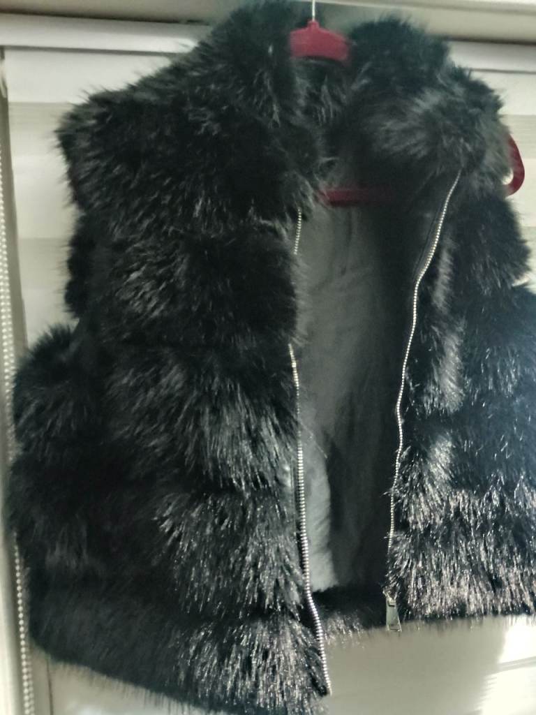 Women's gilet size 12/14, M