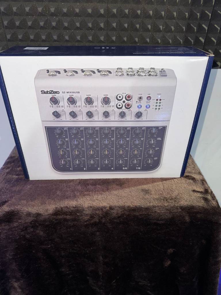 SubZero SZ-MIX08USB 8-Channel USB Audio Mixer/Interface - Never Used!