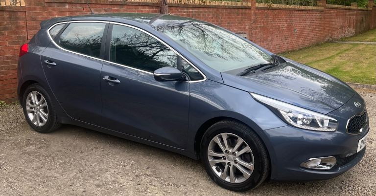 2015 KIA CEED 1.6 CRDi 2 Auto 5 dr Hatchback 115 Diesel Automatic  Full MOT 