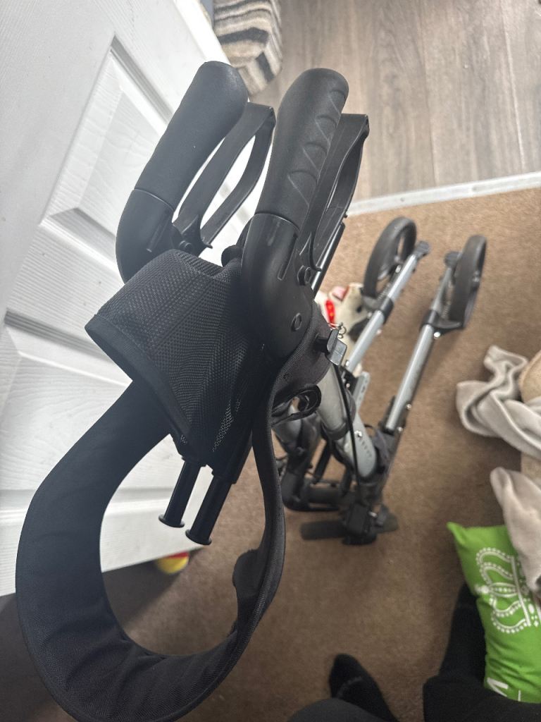 Foldable Mobility Walker with Brakes – Good Condition