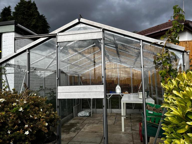 Large Aluminium Frame Greenhouse with Glass Panels