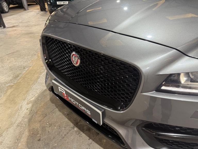 2017 Jaguar F-Pace 2.0 D180 R-Sport SUV 5dr Diesel Auto AWD Euro 6 (s/s) (180