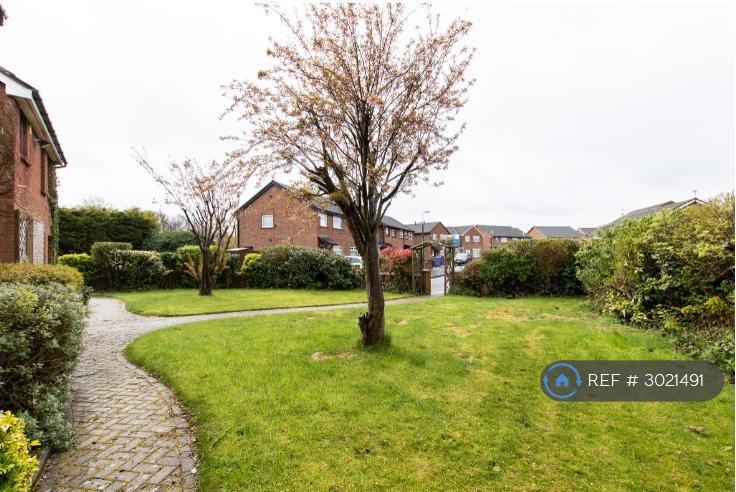 Studio flat in Honeysuckle Drive, Liverpool L9, L9 (#3021491)