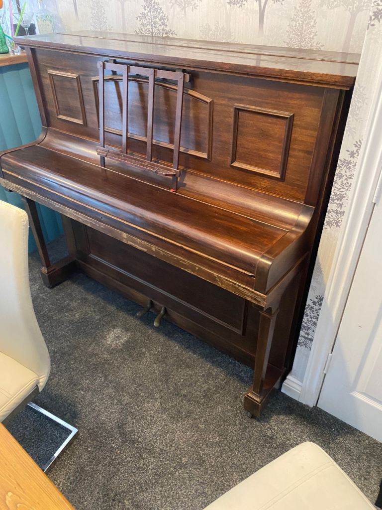Wilson Peck Ltd /Mustington REDUCED FOR A QUICK SALE 