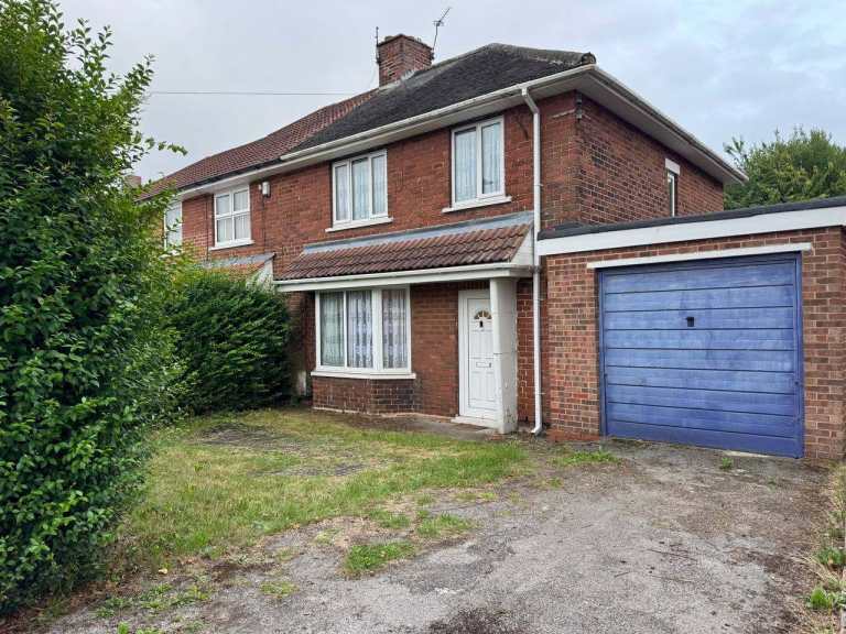 3 Bedroom Semi detached  House to Rent in Edlington