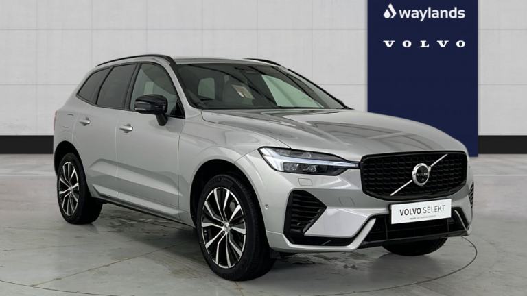 2023 Volvo XC60 Recharge Ultimate, T8 AWD plug-in hybrid, Electric/Petrol, Dark Estate Petrol Par...