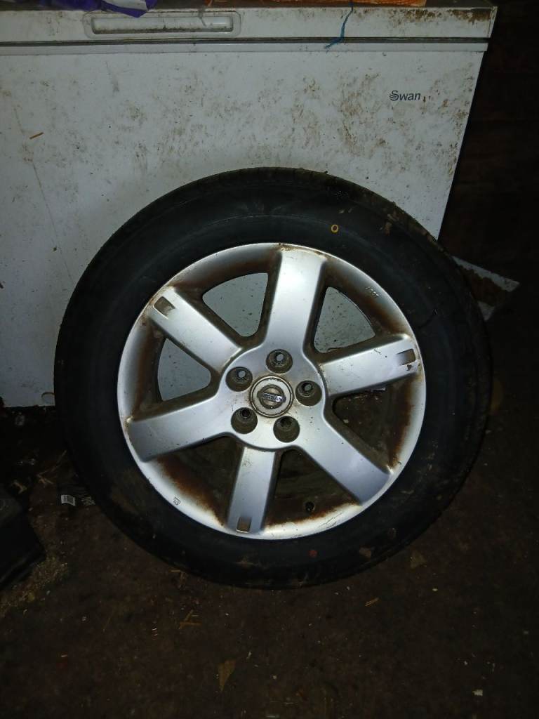 Wheel & New tyre